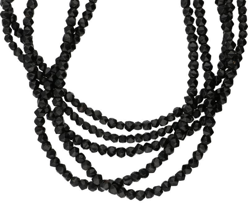Rouwcollier zilver, git - 835/1000.