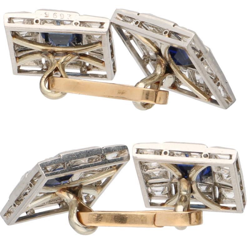 Manchetknopen bicolor goud, ca. 1.92 ct. diamant en saffier - 18 kt.