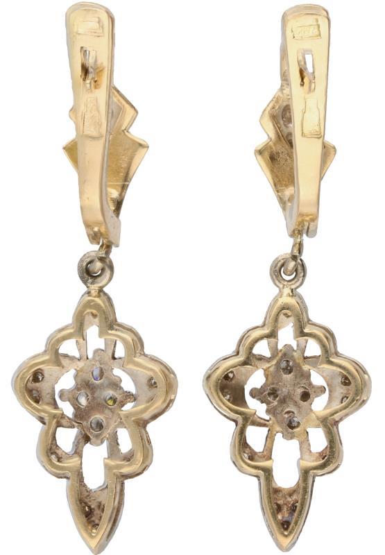 Oorbellen bicolor goud, ca. 0.40 ct. diamant - 18 kt.