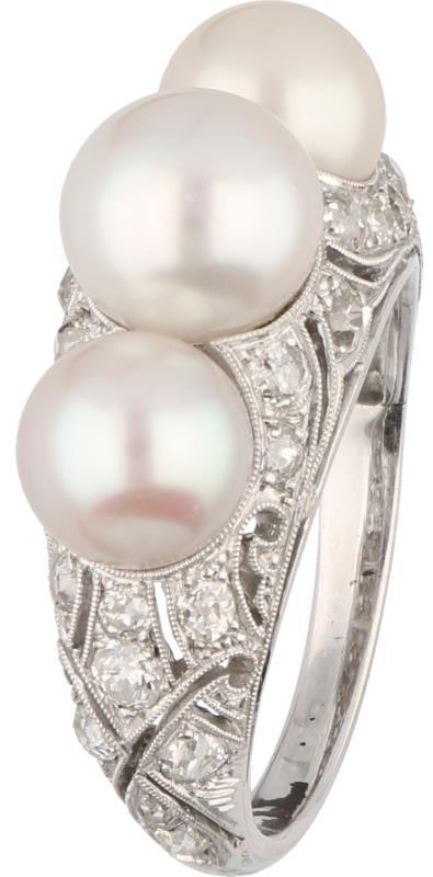 Ring platina, ca. 0.57 ct. diamant en parel - BWG Pt 800.