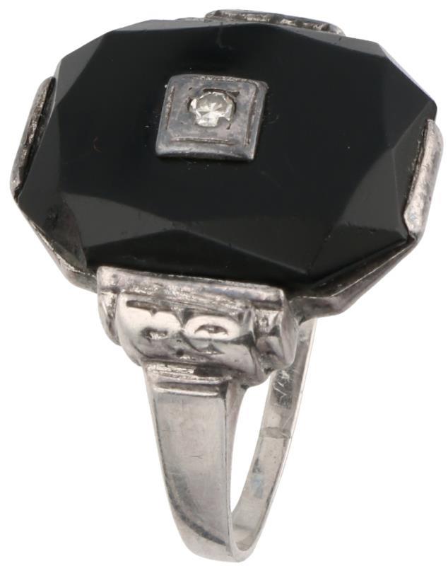 Ring zilver, ca. 0.02 ct. diamant en onyx - 925/1000.