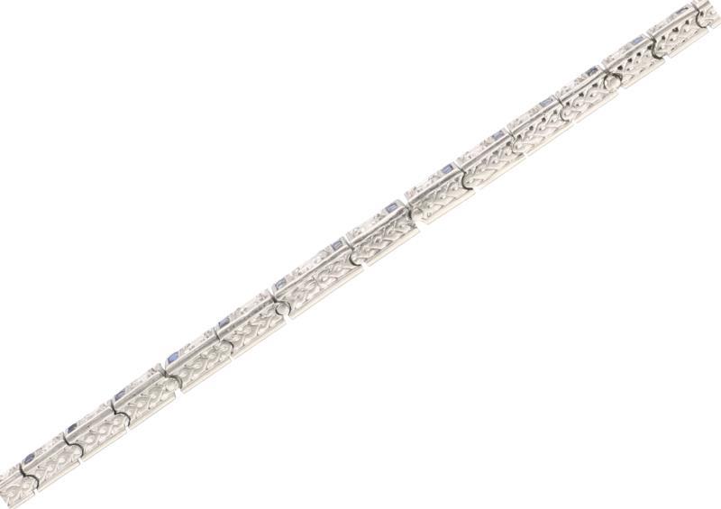Armband witgoud, ca. 0.91 ct. diamant en saffier - 18 kt.