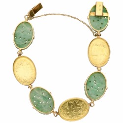 Geelgouden armband, met floraal gesneden jade - 18 kt.