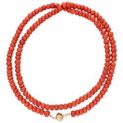 Bloedkoralen collier met een geelgouden sluiting - 14 kt.