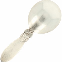 Georg Jensen suikerlepel model : 171 Cactus zilver.