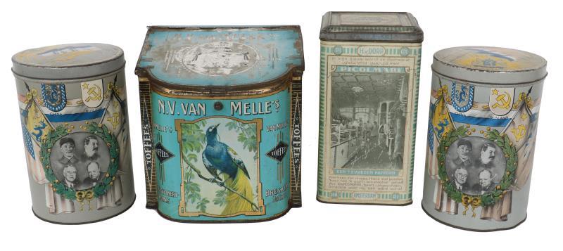 Een lot van vier oude blikken w.o. van van Melle's.