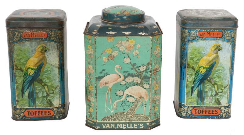 Een lot van drie oude blikken w.o. van van Melle's.