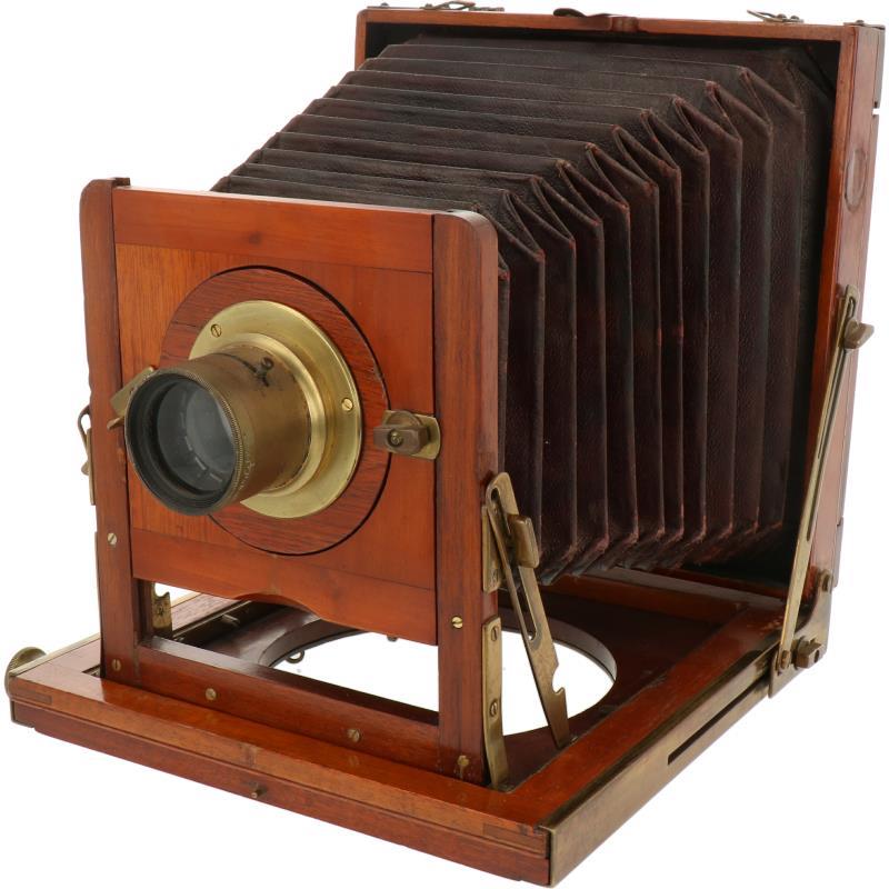 Een houten camera. Thornton-Pickard No. 750 - Zeiss Ross, London lens - ca. 1890.
