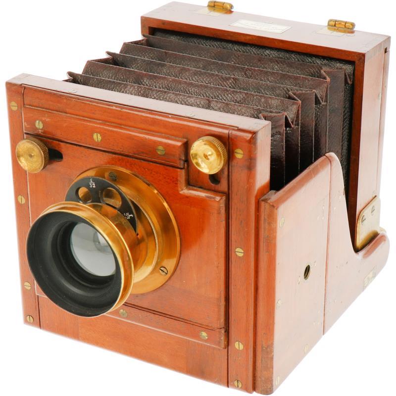 Een Wratten & Wainwright camera, 1890 + 2 cassettes.