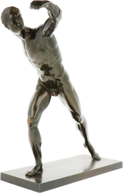 Bronzen beeld voorstellende De Borghese gladiator/strijder naar het origineel in het Louvre uit 100 v. Chr. 20e eeuw. 