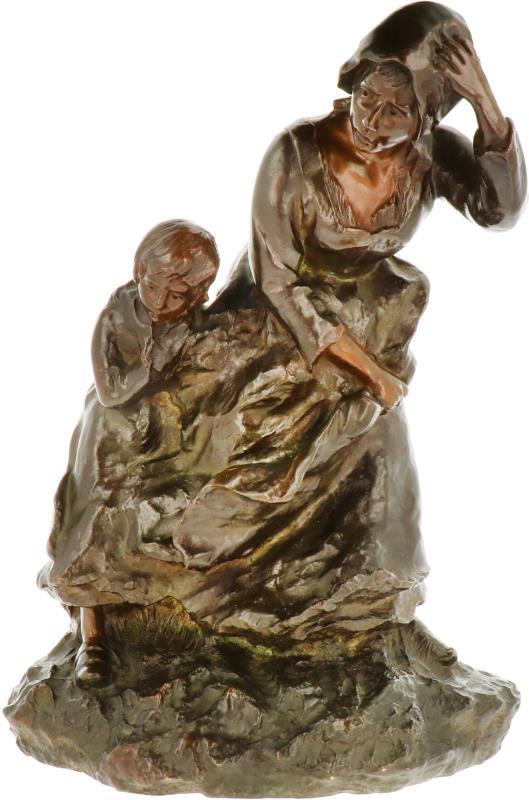 Moeder en kind in de storm. Naar Jean Chatignon (1876- 1950). Gesigneerd in de voet.