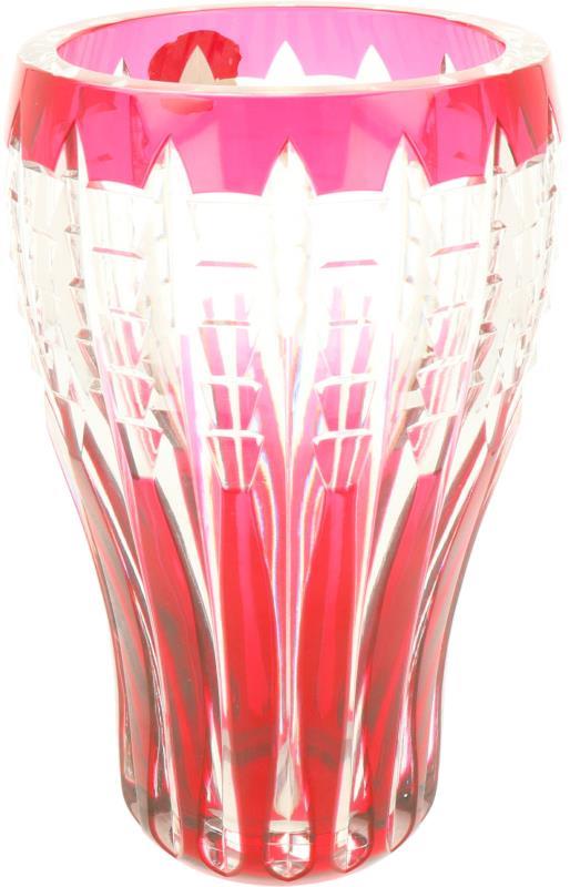 Een rood gekleurde vaas, gemerkt Val-Saint-Lambert. België, 20e eeuw.