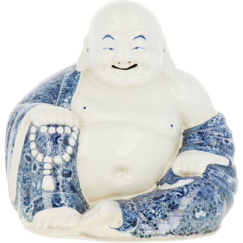 Een Chinees blauw/wit model van Boeddha. Gemerkt, China 20e eeuw.
