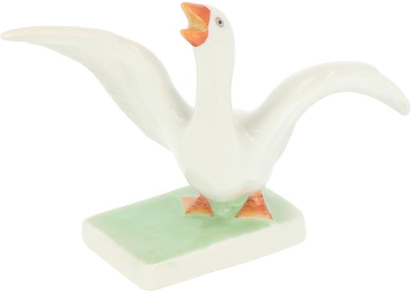 Een porseleinen beeldje van een zwaan, gemerkt Herend. Hongarije, eind 20e eeuw.