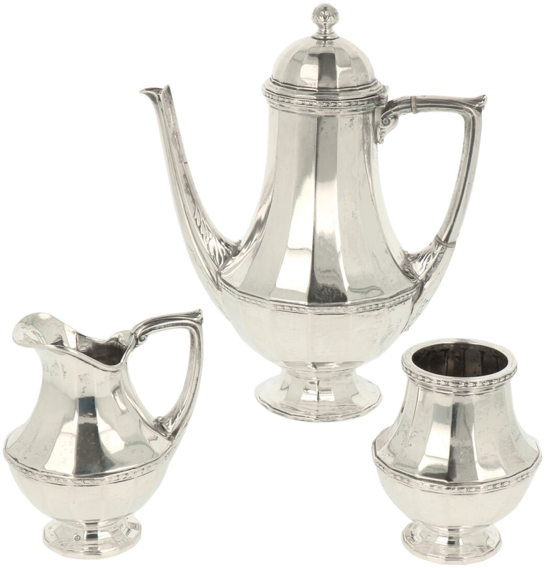 Koffiepot & roomstel zilver.