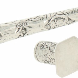 Naaldenkoker zilver.