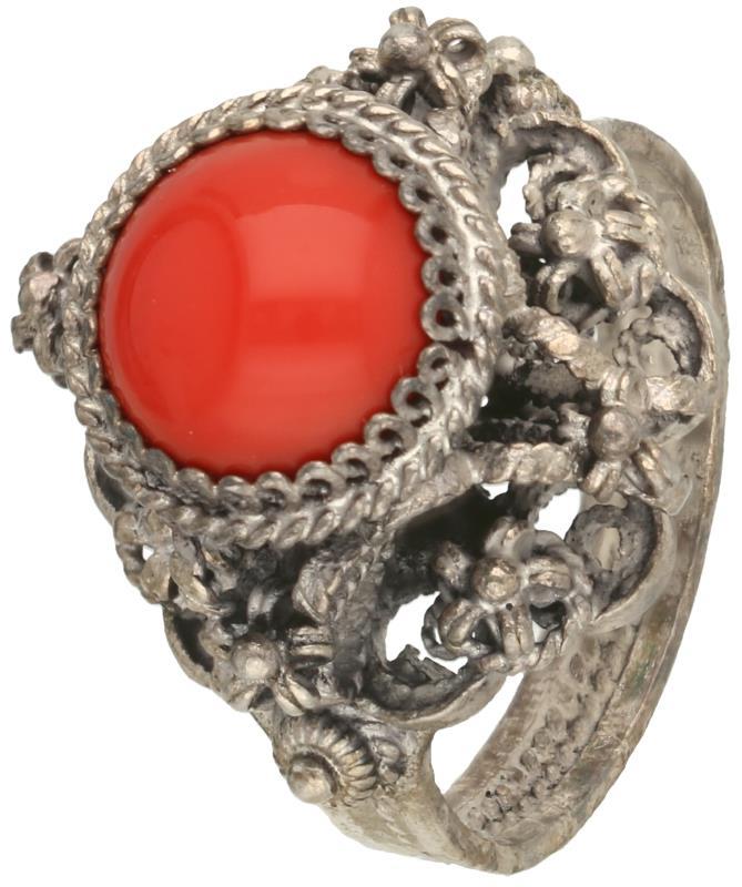 Filigrain ring zilver, rode siersteen - 925/1000.