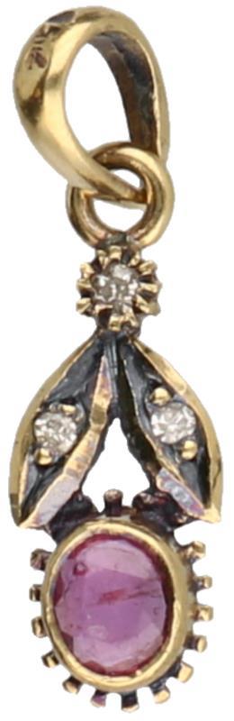 Hanger geelgoud, ca. 0.02 ct. diamant en amethist - 18 kt.