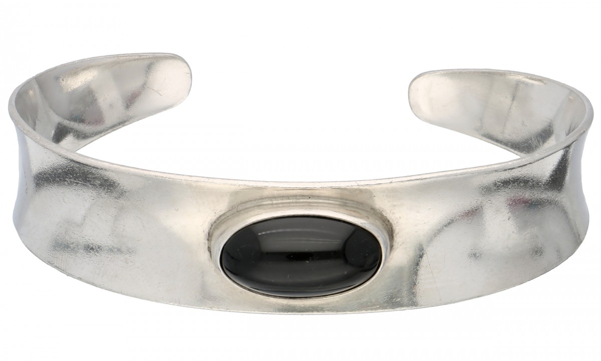 Zilveren N.E. From bangle armband, met onyx - 925/1000.