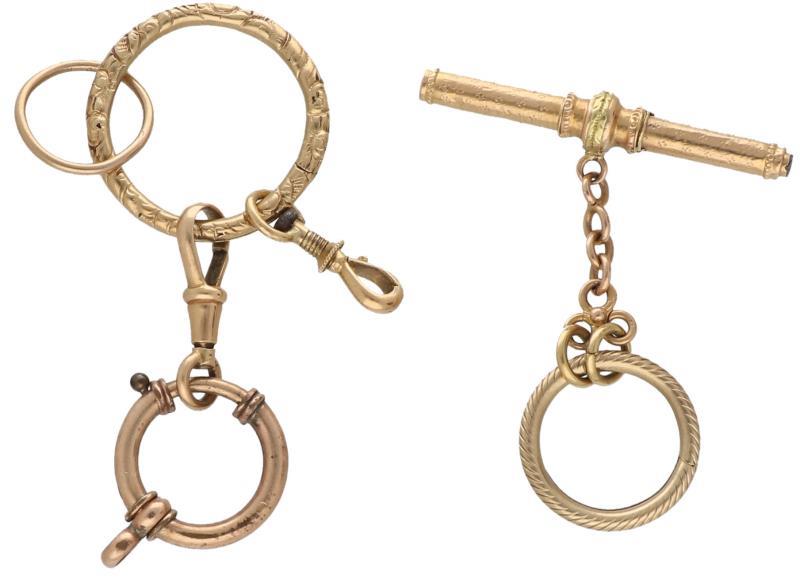 Lot van 2 geelgouden zakhorlogeringen met opwindsleutel - 14 kt.