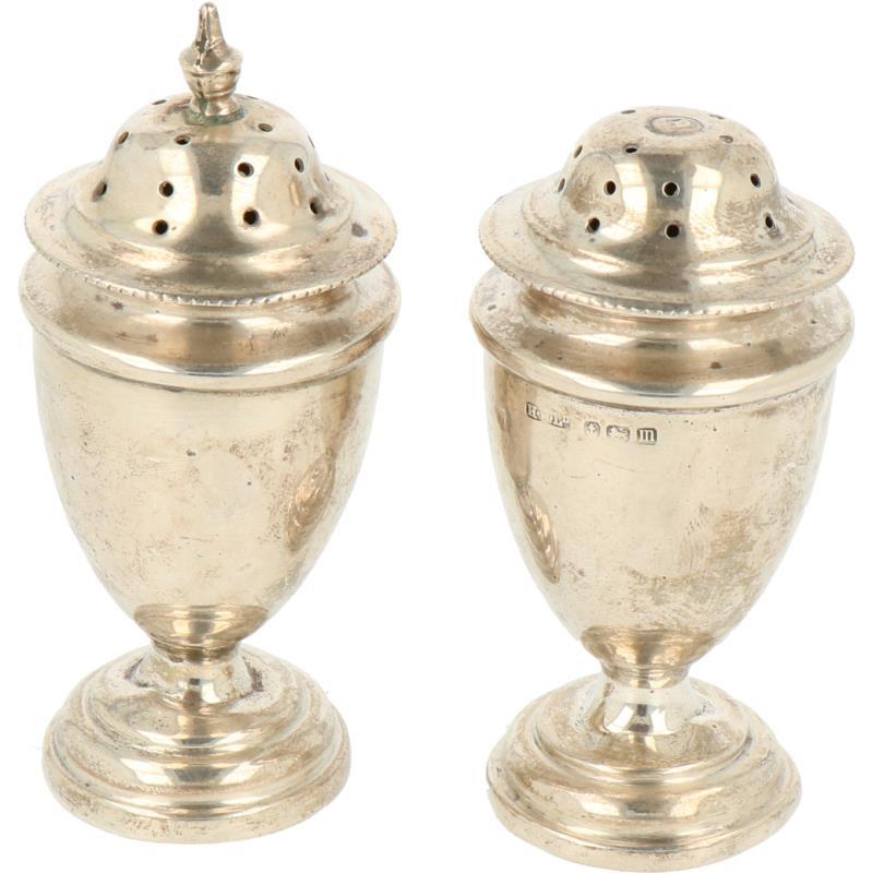 (2) Zout & Peper strooiers zilver.