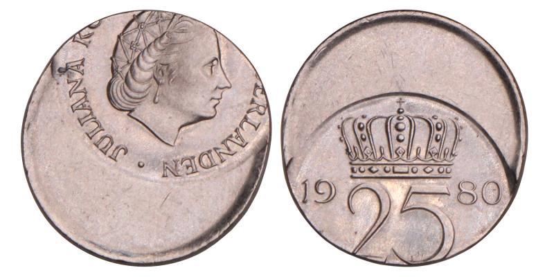 25 Cent Juliana 1980 excentrisch geslagen.