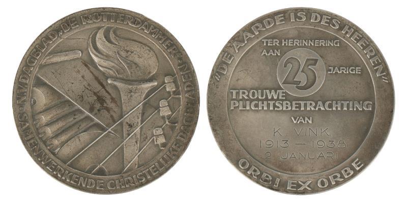 Nederland. 1938. Dagblad de Rotterdammer, erepenning 25 jaar trouwe dienst.