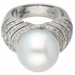 Witgouden WCJ shoulder ring bezet met ca. 1.08 ct. diamant en cultivé zoetwaterparel - 18 kt.