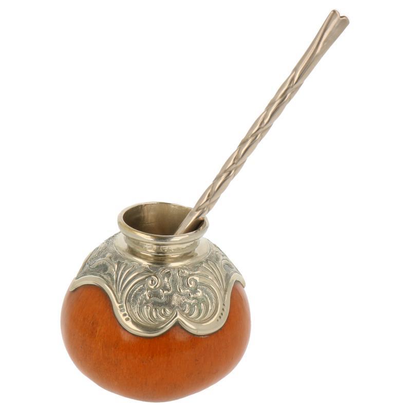Kalabas Matè beker afgewerkt met BWG ornamentering en BWG filter drinkrietje zilver.
