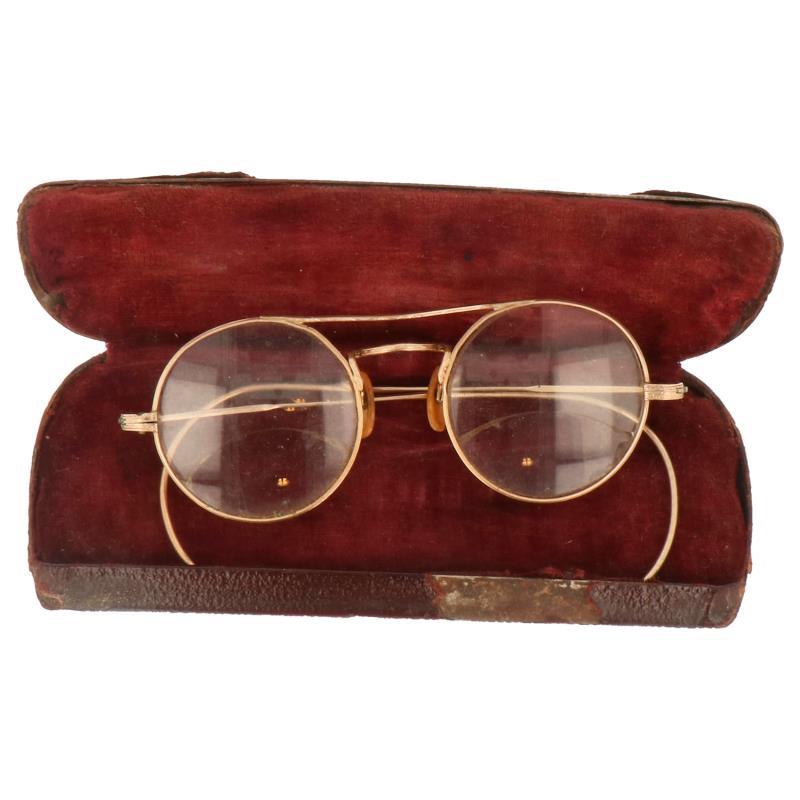 Heren bril 12 kt G.F. met koker zilver.