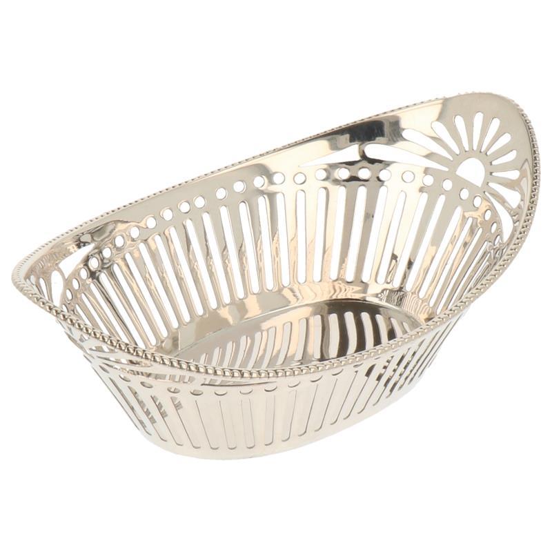 Bonbonmandje ovaal ajour opengewerkt model met opgesoldeerde parelranden zilver.
