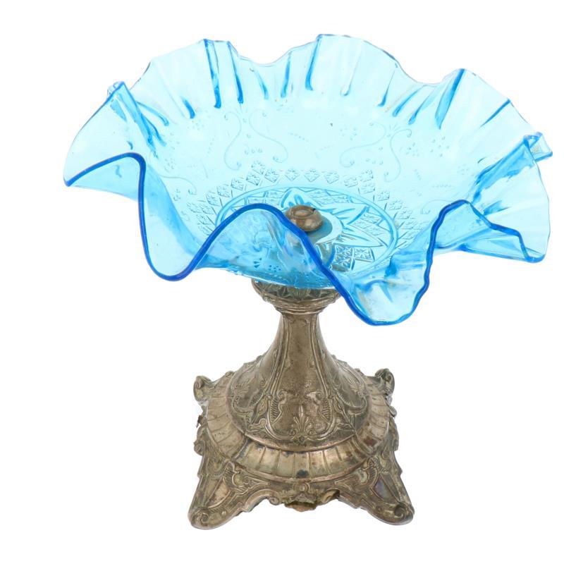 Tazza met golvende glazen schaal zilver.