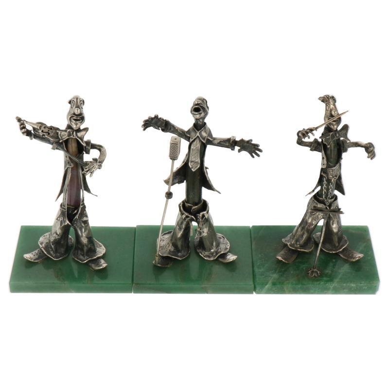 (3) Clown figuren op marmeren plaquette zilver.