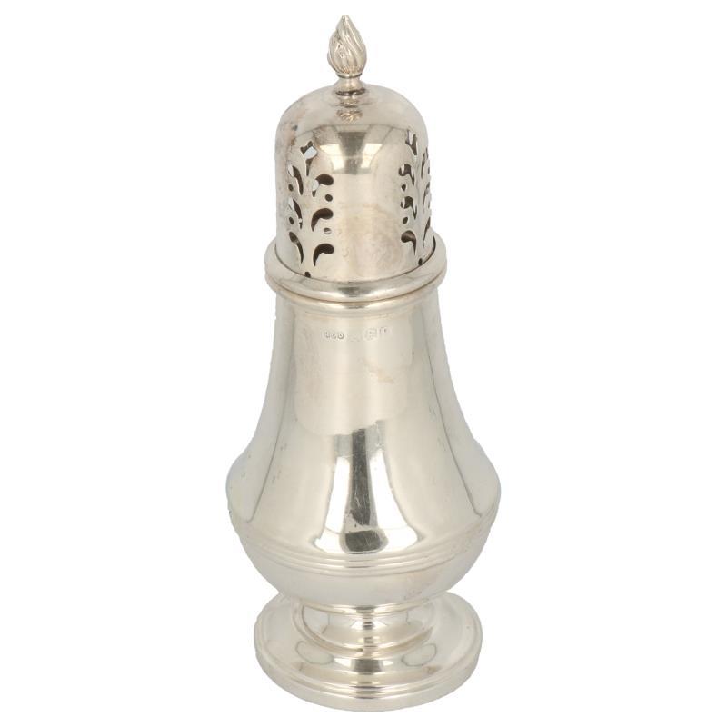 Specerijenstrooier baluster vormig model met ringversieringen en bolle buik zilver.