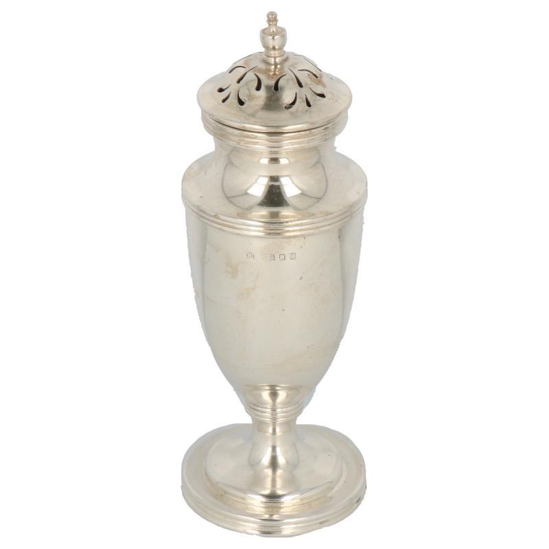 Specerijenstrooier balustervormig met ringversieringen an platte ajour opengewerkte strooidop zilver.
