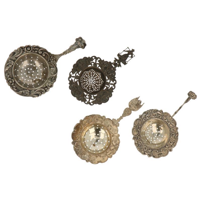 (4) Delig Lot theezeefjes met diverse decoraties w.o. 1  verzilverde zilver.