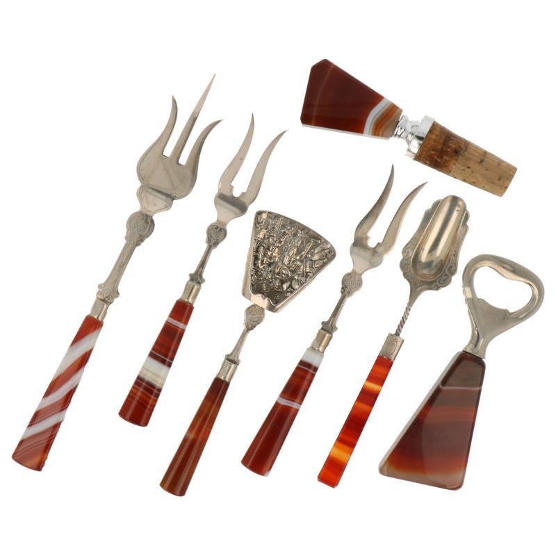 (7) Delig lot diverse zilver met agaten gebruiksvoorwerpen zilver.