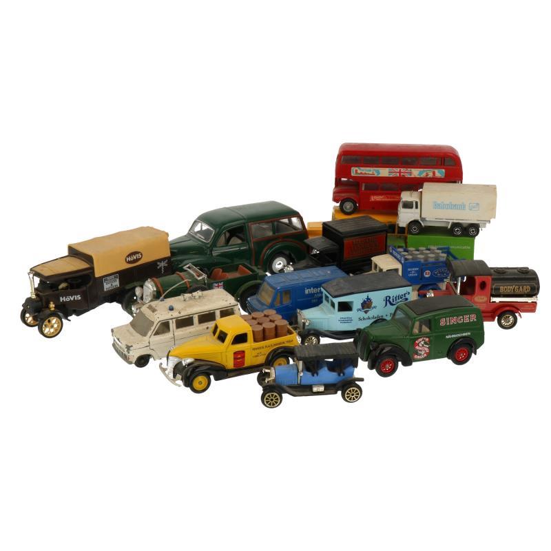(16x) Speelgoedauto's.
