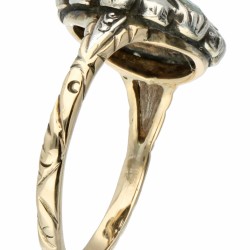Geelgouden open gewerkte rozet ring, bezet met 7 roos geslepen diamanten - 14 kt.