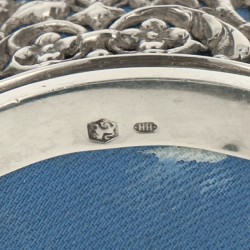 Speldenkussen zilver.