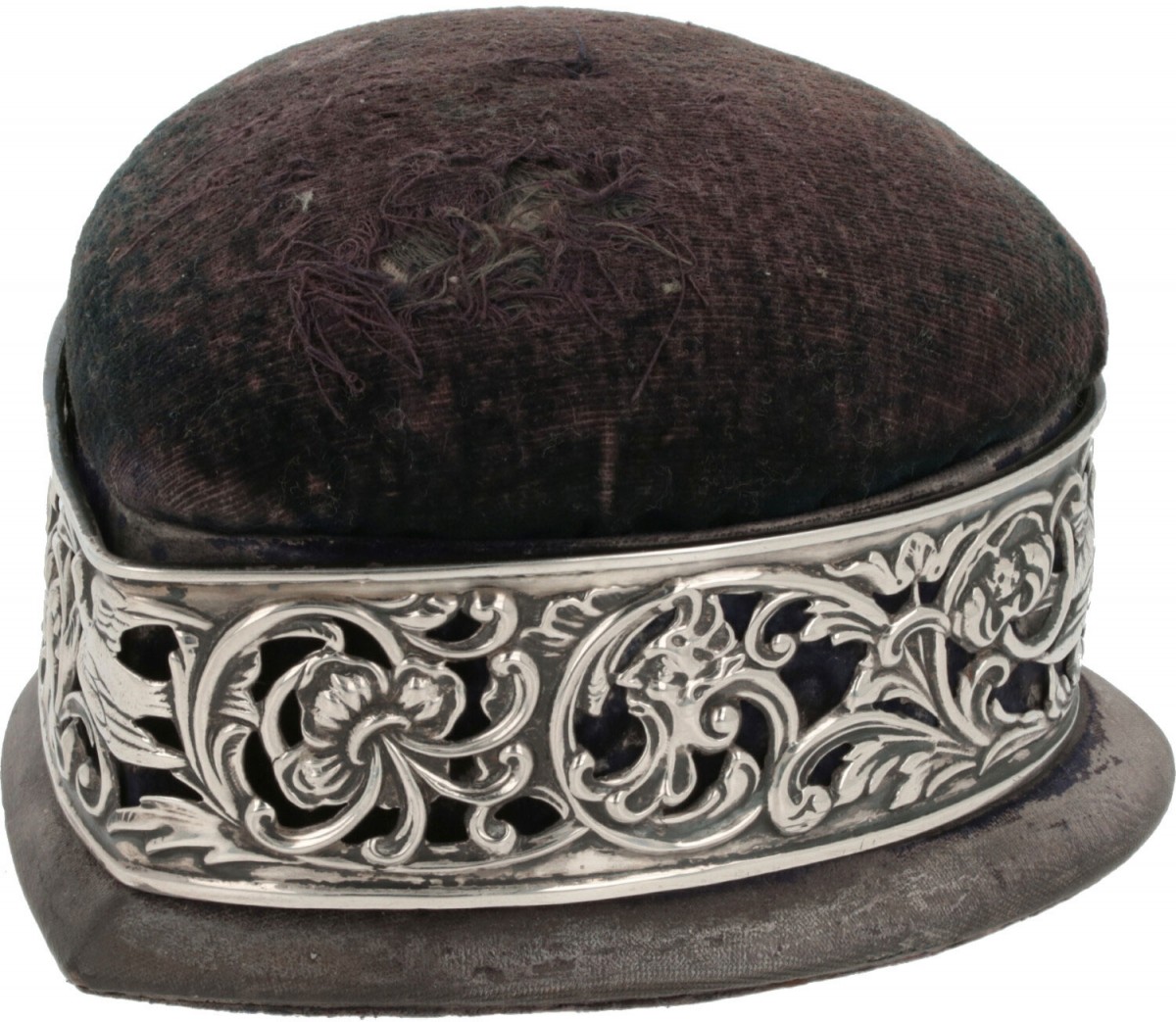 Speldenkussen zilver.