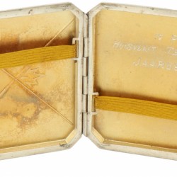 Sigaretten etui zilver.