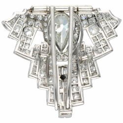 Witgouden entourage broche bezet met ca. 4.05 ct. diamant - 14 kt.