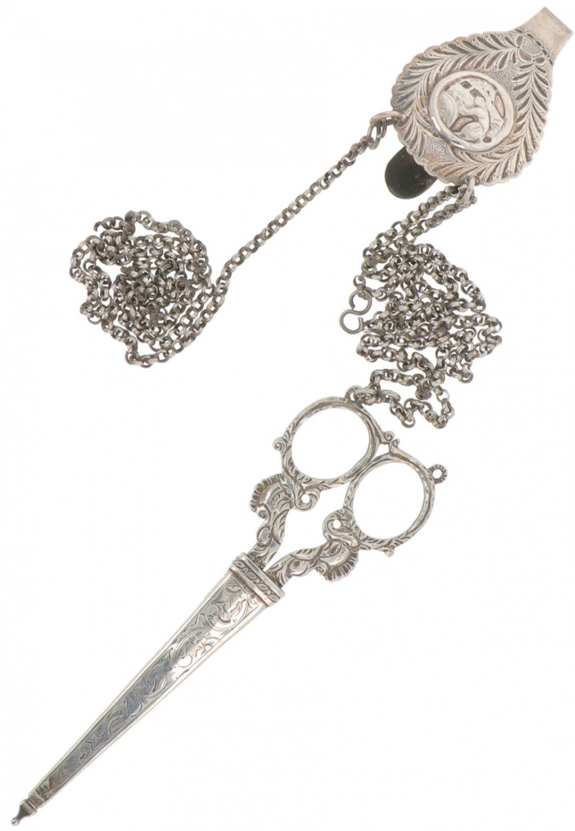 Chatelaine ketting met rokhaak & schaar zilver.