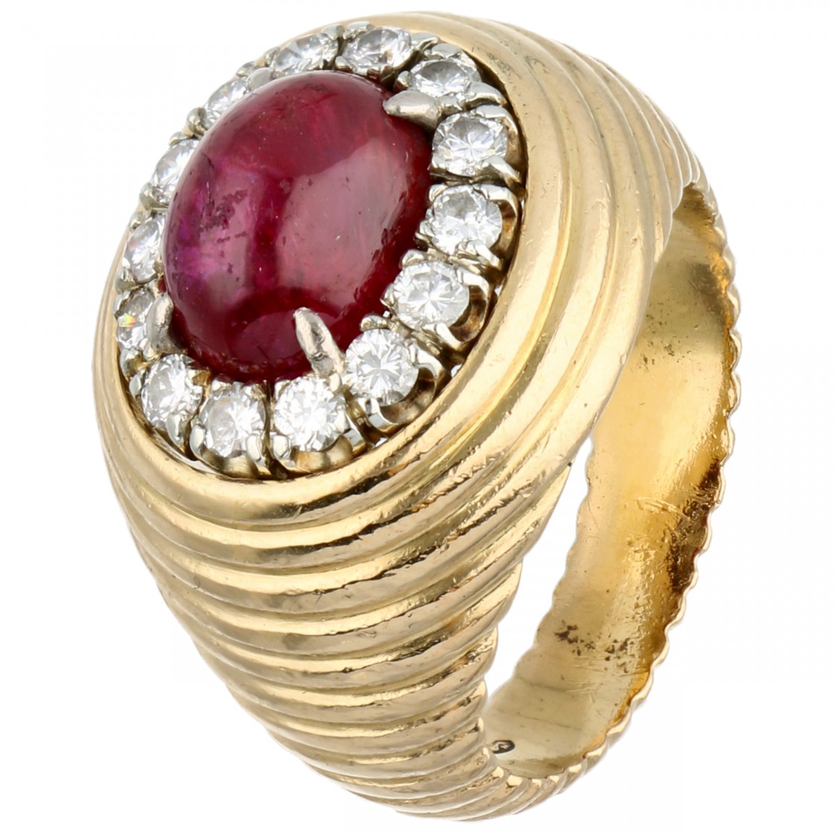 Geelgouden rozet ring, met ca. 0.28 ct. diamant en natuurlijke robijn - 18 kt.