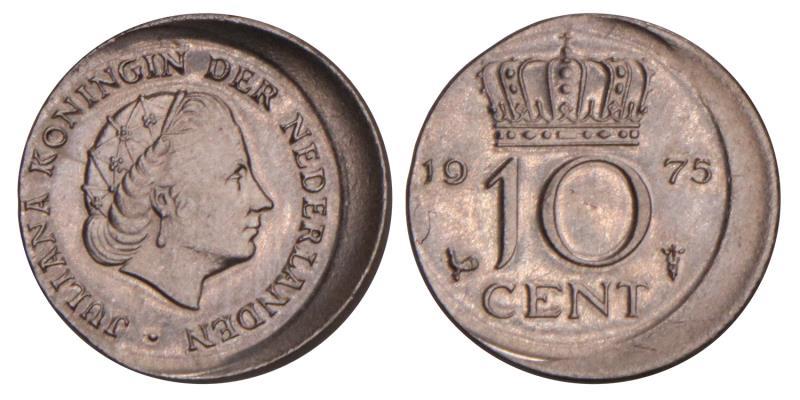 10 Cent Juliana 1975 excentrisch geslagen.