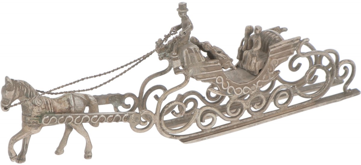 Miniatuur slee met paard zilver.