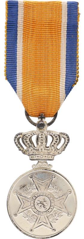 Nederland. z.j. Orde van Oranje Nassau, gouden ere medaille.