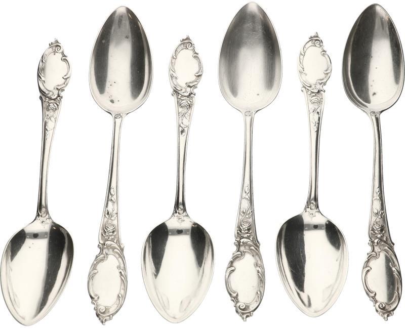 (6) Lepels zilver.