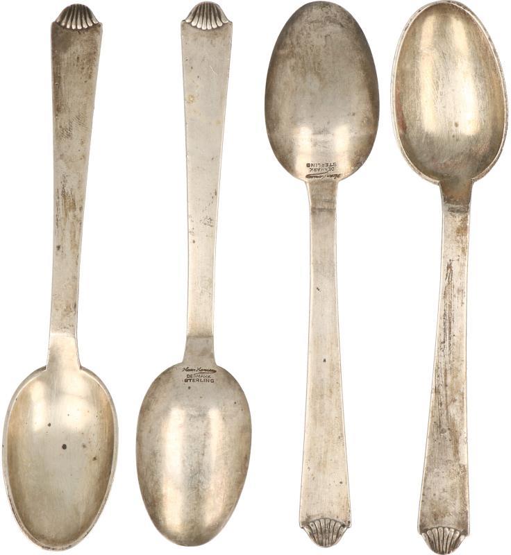 (4) Lepels zilver.